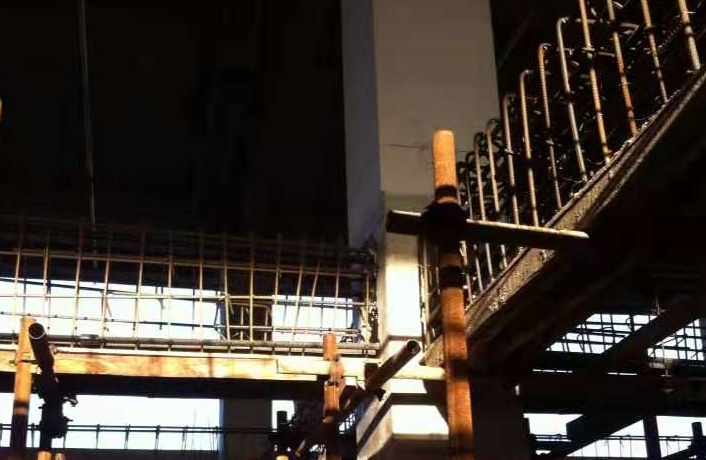 津南一厂房梁柱截面加大施工
